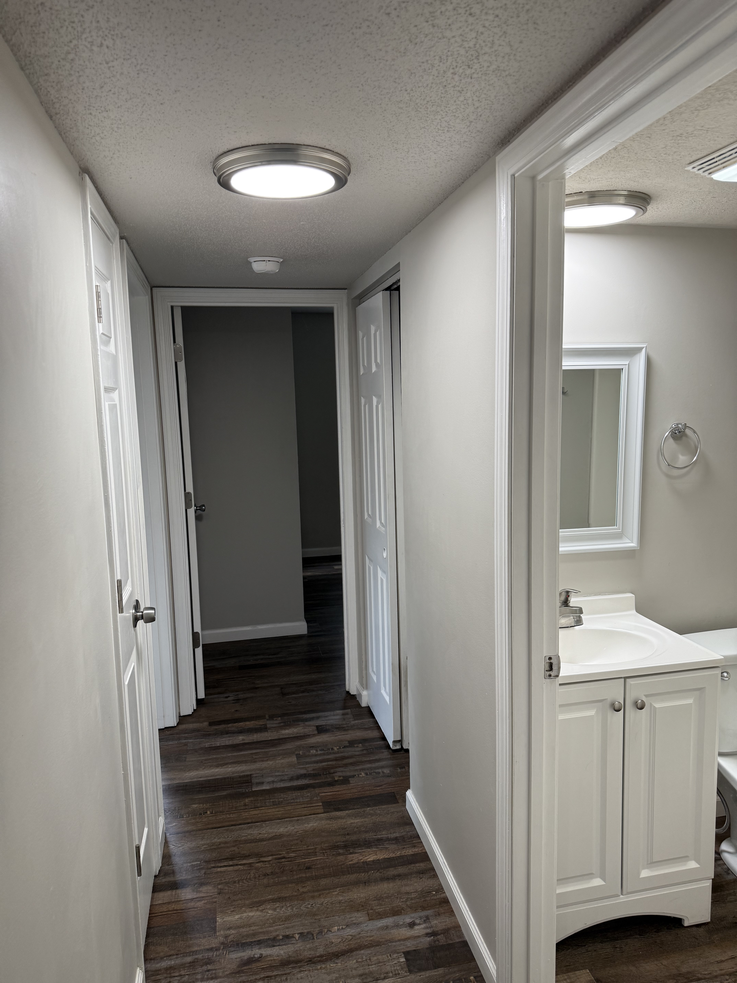 Second Street Apartments - Thumbnail 10